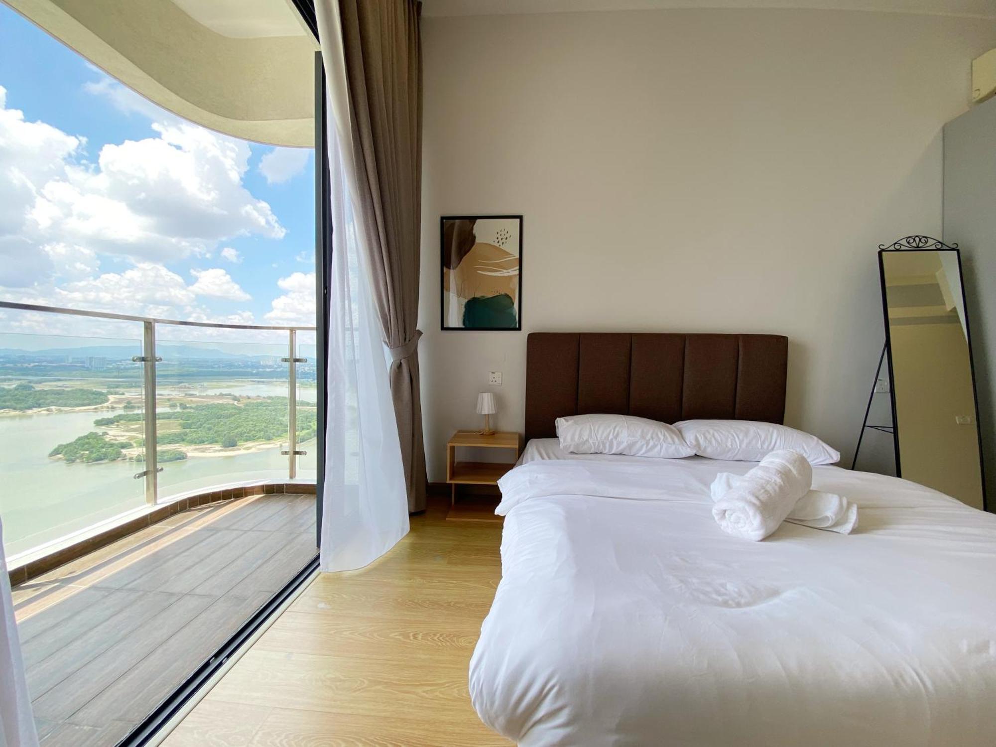 Ferienwohnung Sea View Country Garden Danga Bay By Lionsbay Johor Bahru Zimmer foto